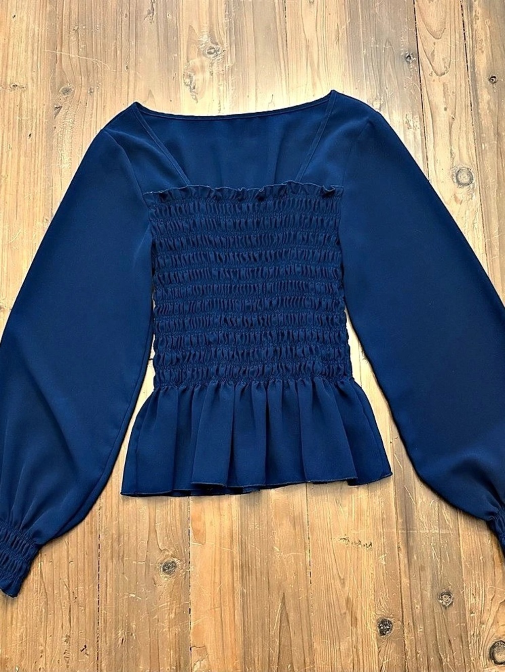 NWOT Navy Blue Smocked Square Neck Puff Sleeve Peplum Top M